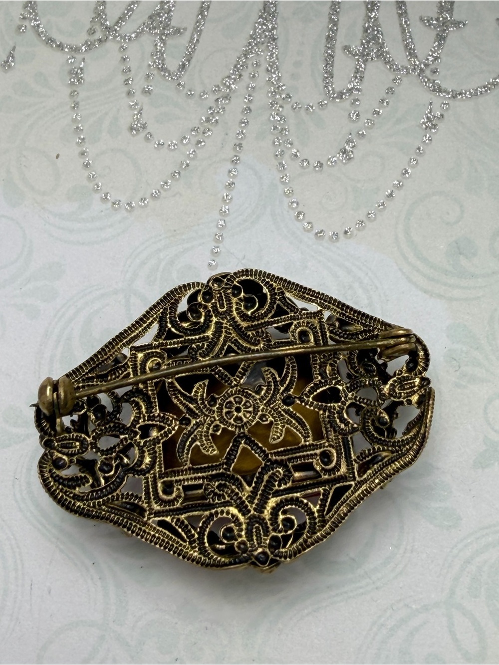 Vintage Czech Glass Red Brooch #cz621 - Picture 3 of 3